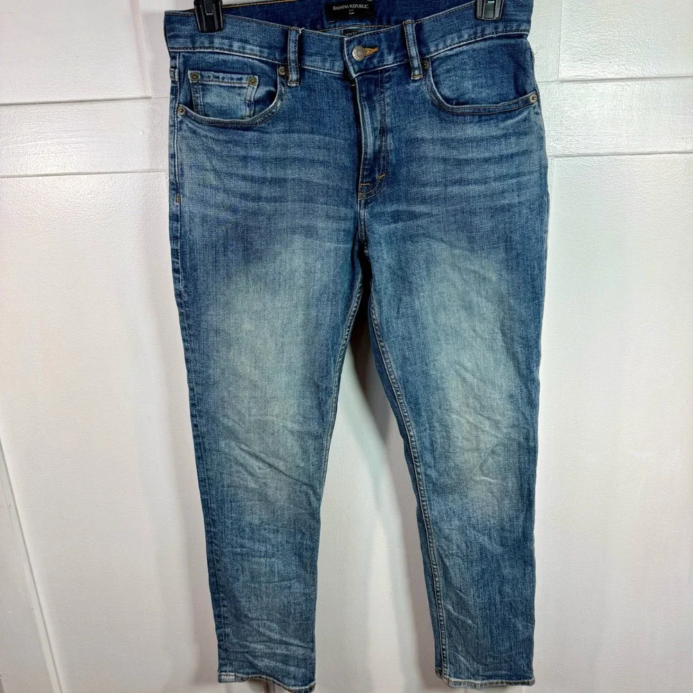 Banana Republic Slim Medium Wash Distressed Denim Jeans Mens Size 30x32